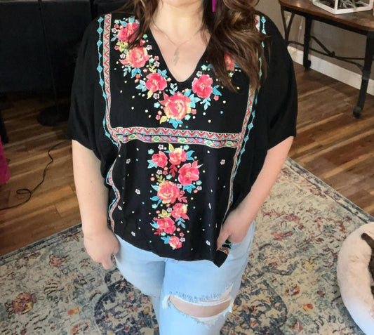 Andree By Unit - Floral Embroidered Detail Poncho