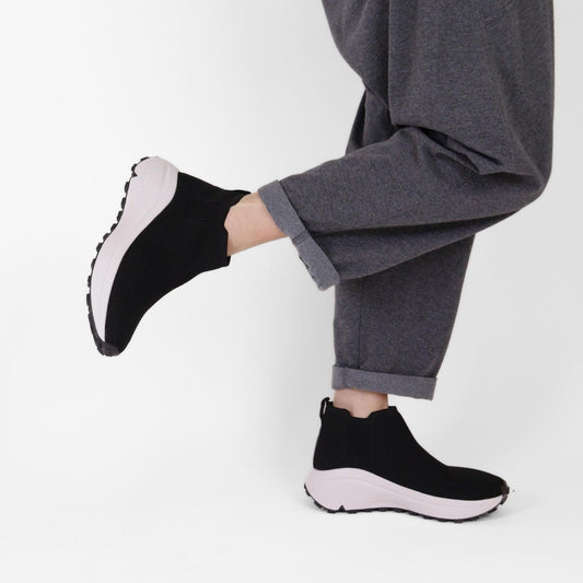 Bussola - Women's Bettina Nero Stretch Knit