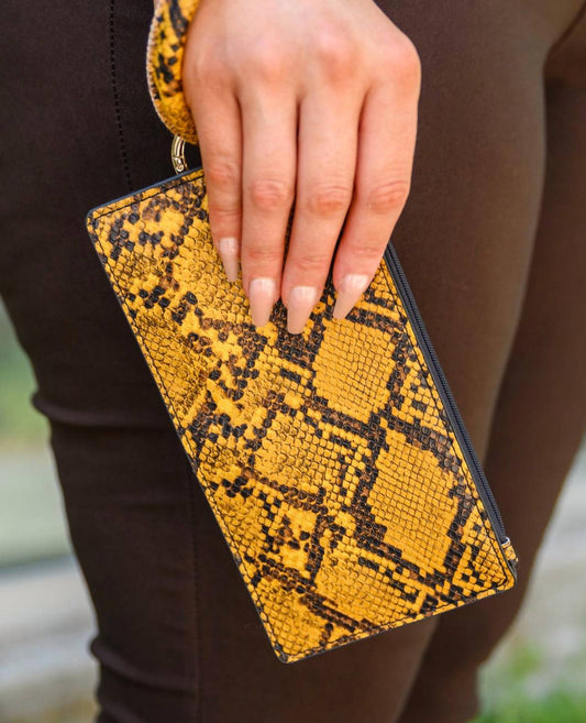 123 Amore - Women's Clear Break Snakeskin Clutch