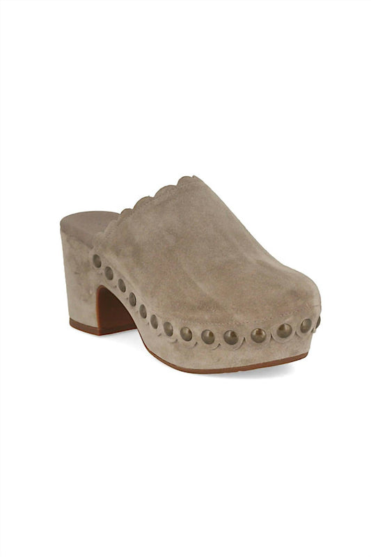 Chocolat Blu - Women's Gemini Scalloped Clog With Studs