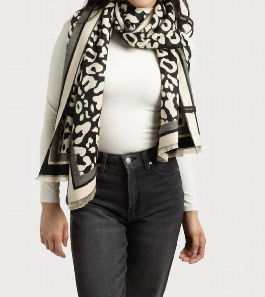 Saachi - Women's Two Toned Scarf - accessories - black - scarves