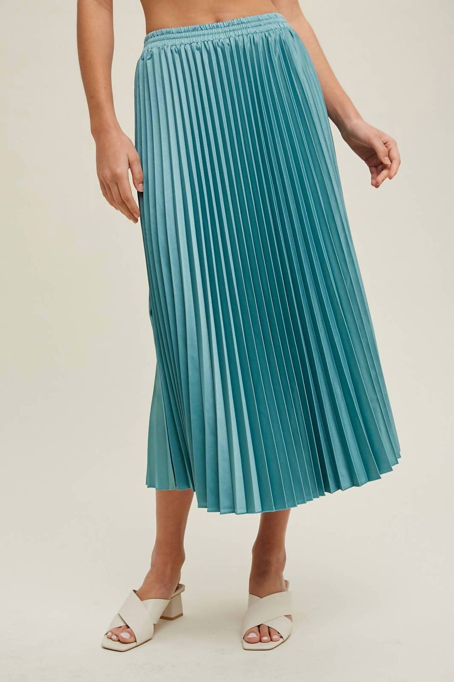 WISHLIST Dream Coastal Pleated Midi Skirt in sea - women's skirt