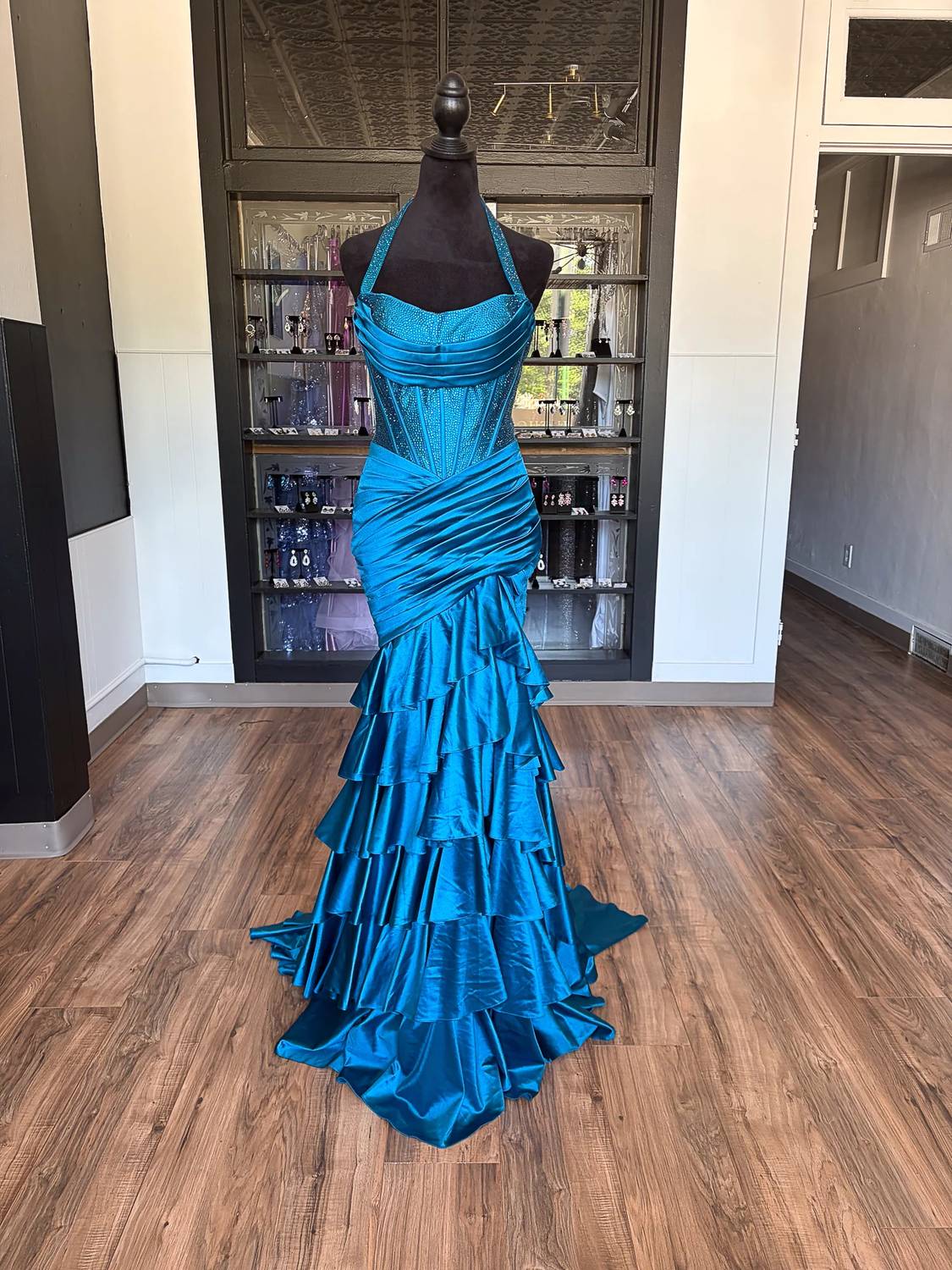 Sherri Hill - Women's Sleeveless Fit and Flare Dress
