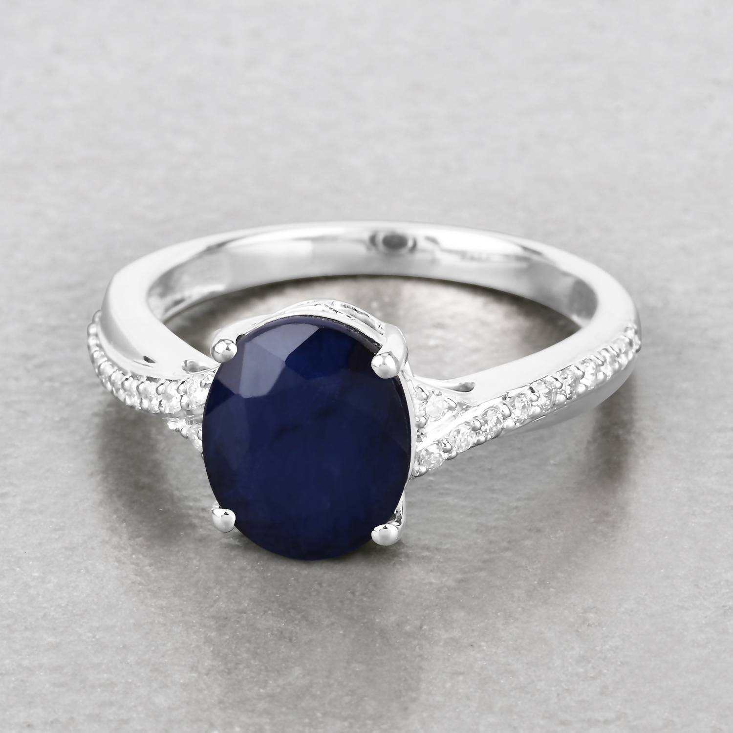 Diana M Jewels Women's Oval Natural Sapphire Fashion Ring (3.28 Ct) - Signature Plus in 14k white gold - women's jewelry - detail view
