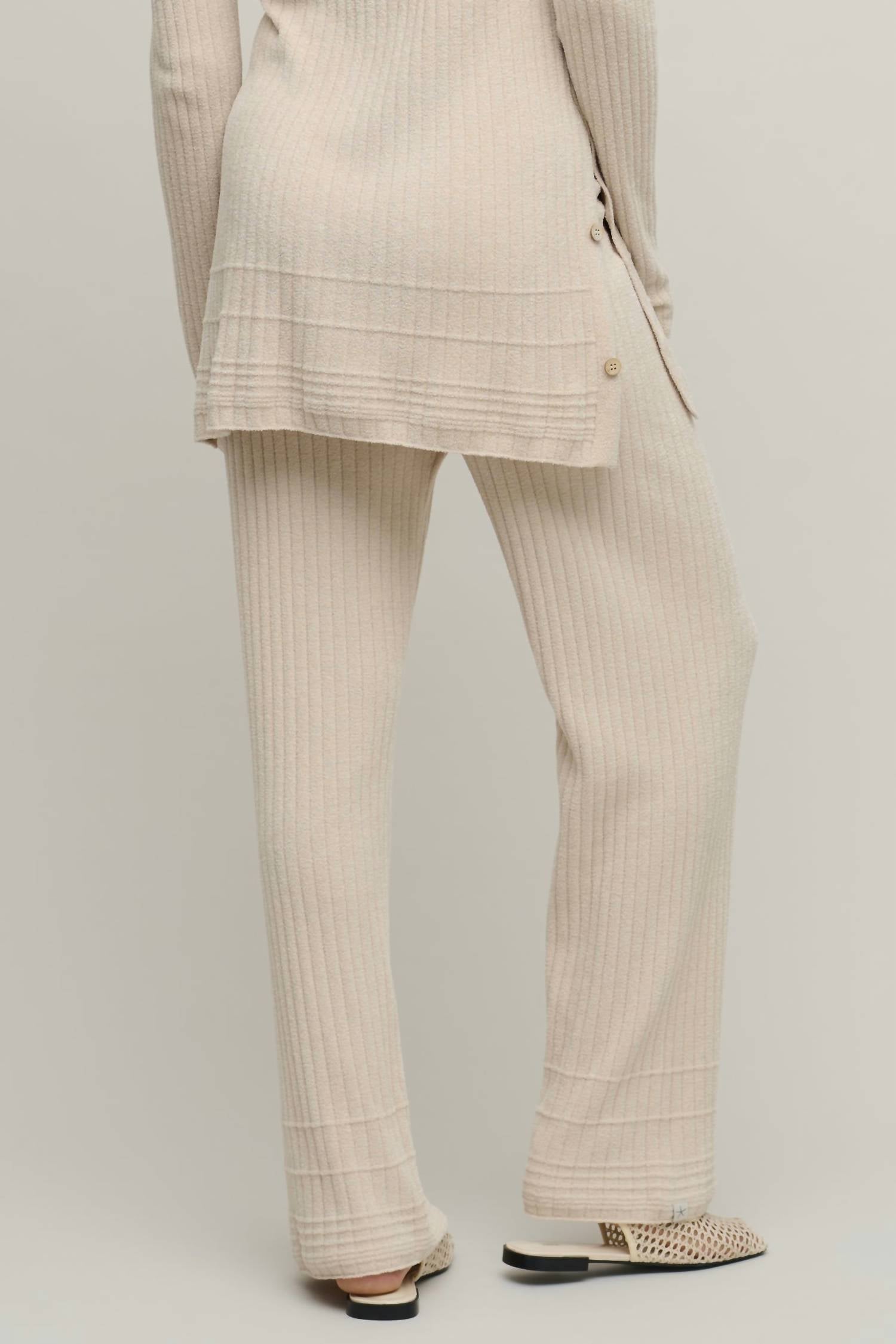 Barefoot Dreams - Textured Hem Rib Pant