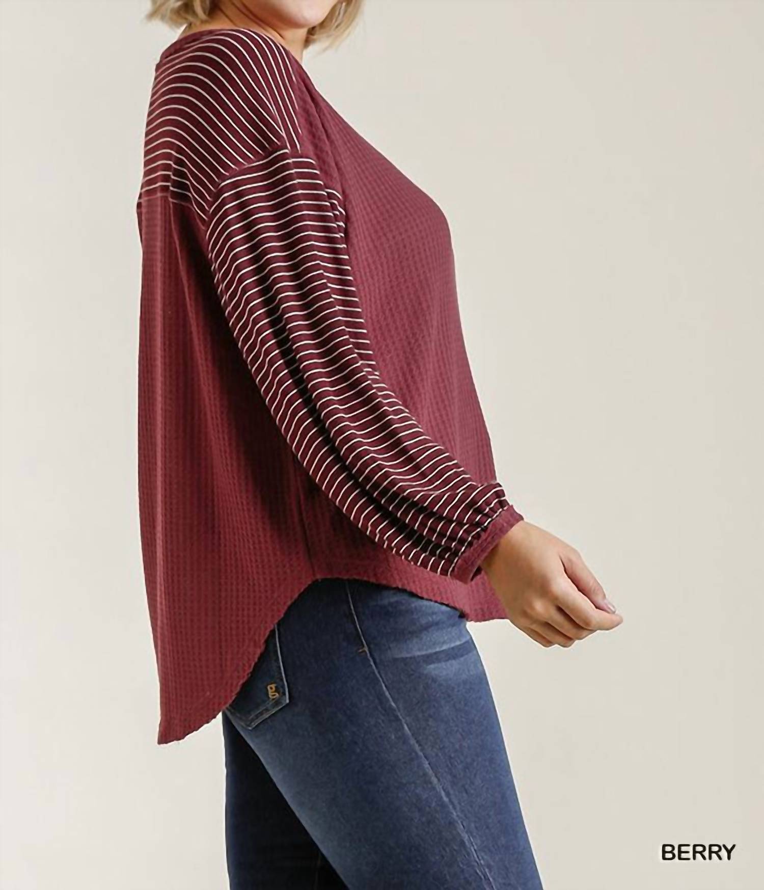 Umgee - Ribbed Sleeve Top In A Waffle Knit With High Low Hem - Plus