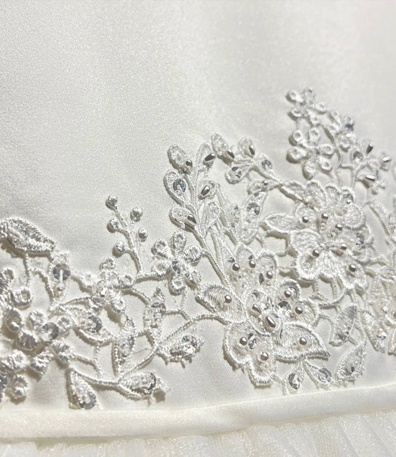 Macis - Embroidered Floral Lace Dress