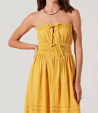 Astr - Aubrie Strapless Midi Dress