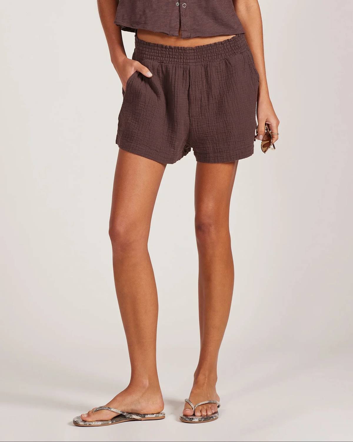Bobi - Faux Fly Smocked Short