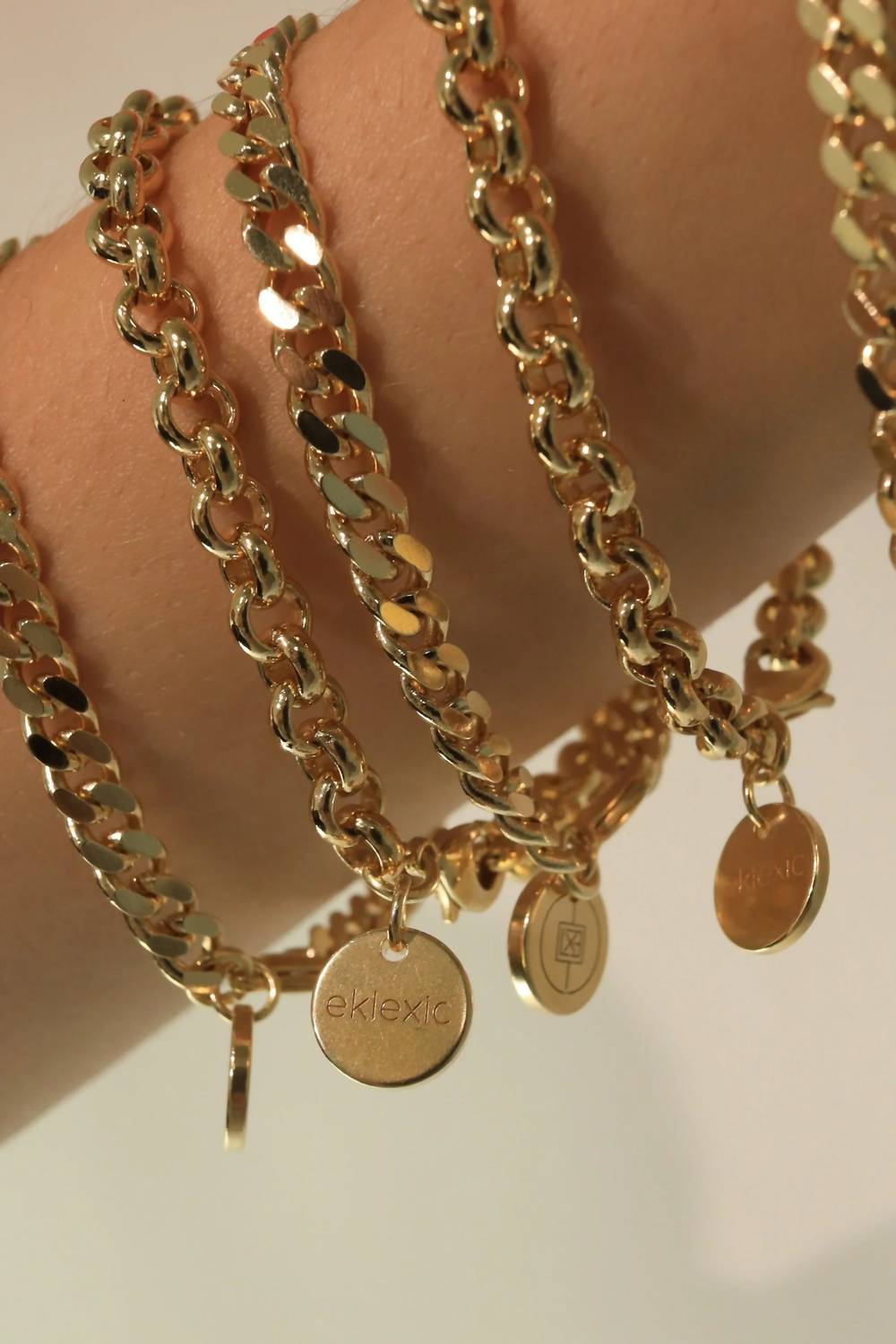 Eklexic - Women's Micro Link Curb Chain Bracelet