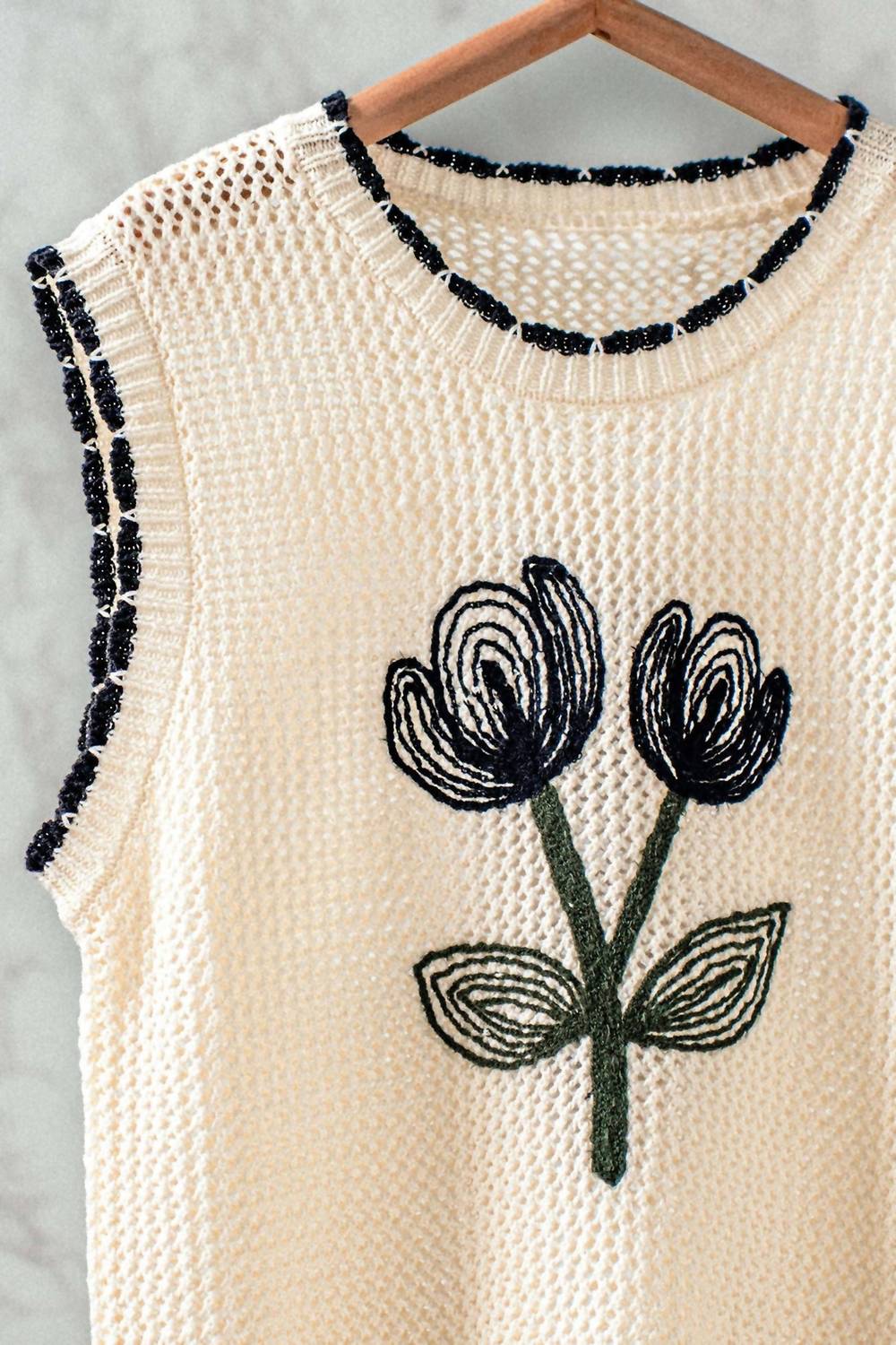 Urban Daizy - Boho Tulip Embroidery Crochet Vest