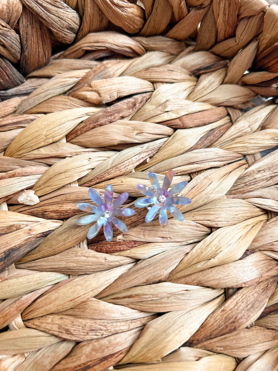 White Label - Women's Pastel Flower Studs Earrings