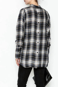 Elan - Long Sleeve Plaid With Keyhole Neck Top