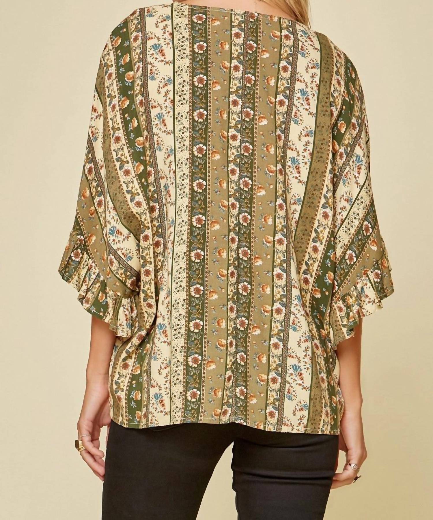 Andree By Unit - Floral Ruffle Sleeve Top