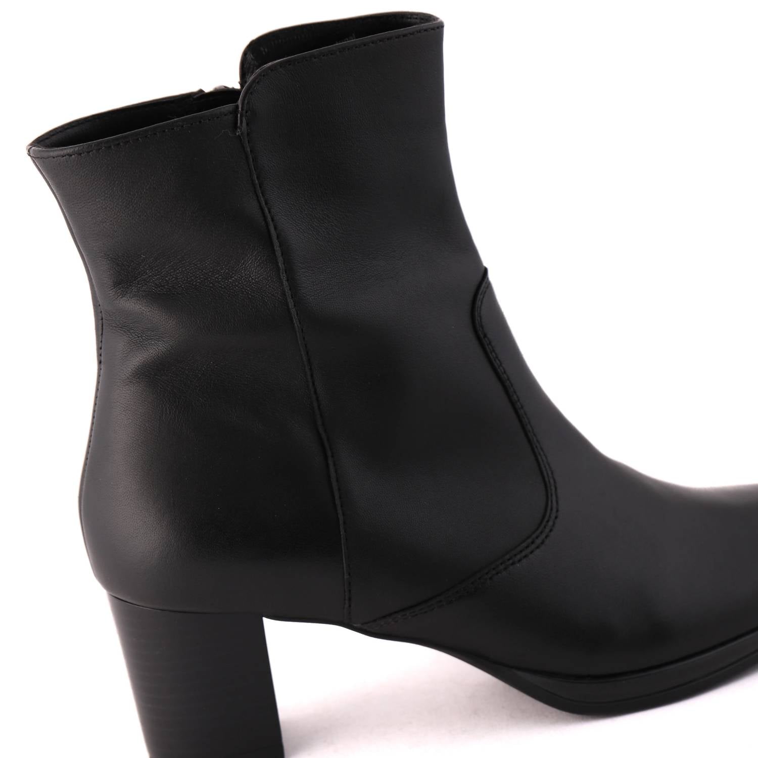 Ara - Women's Osmanthus Leather Boot