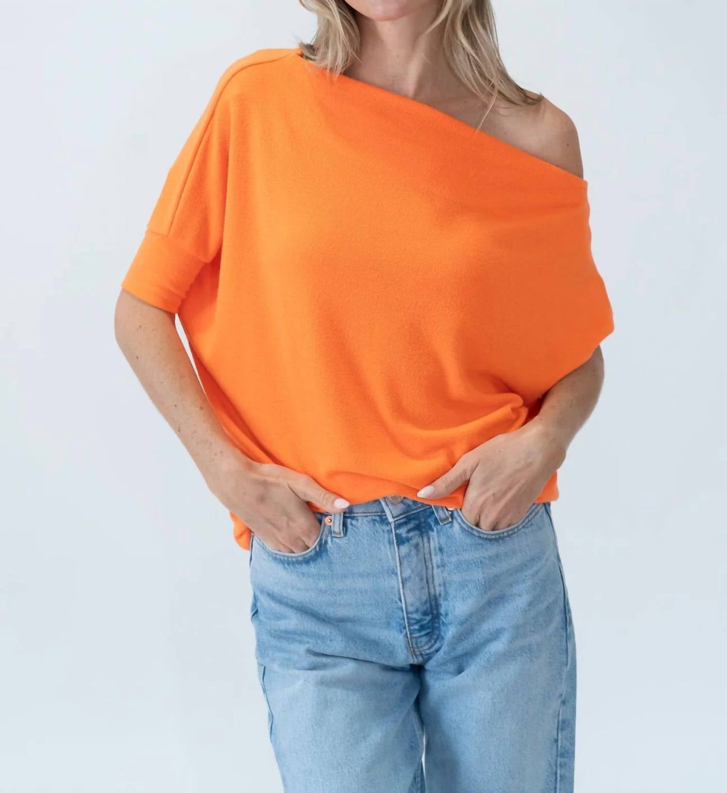 Six/Fifty - Short Sleeve Anywhere Top