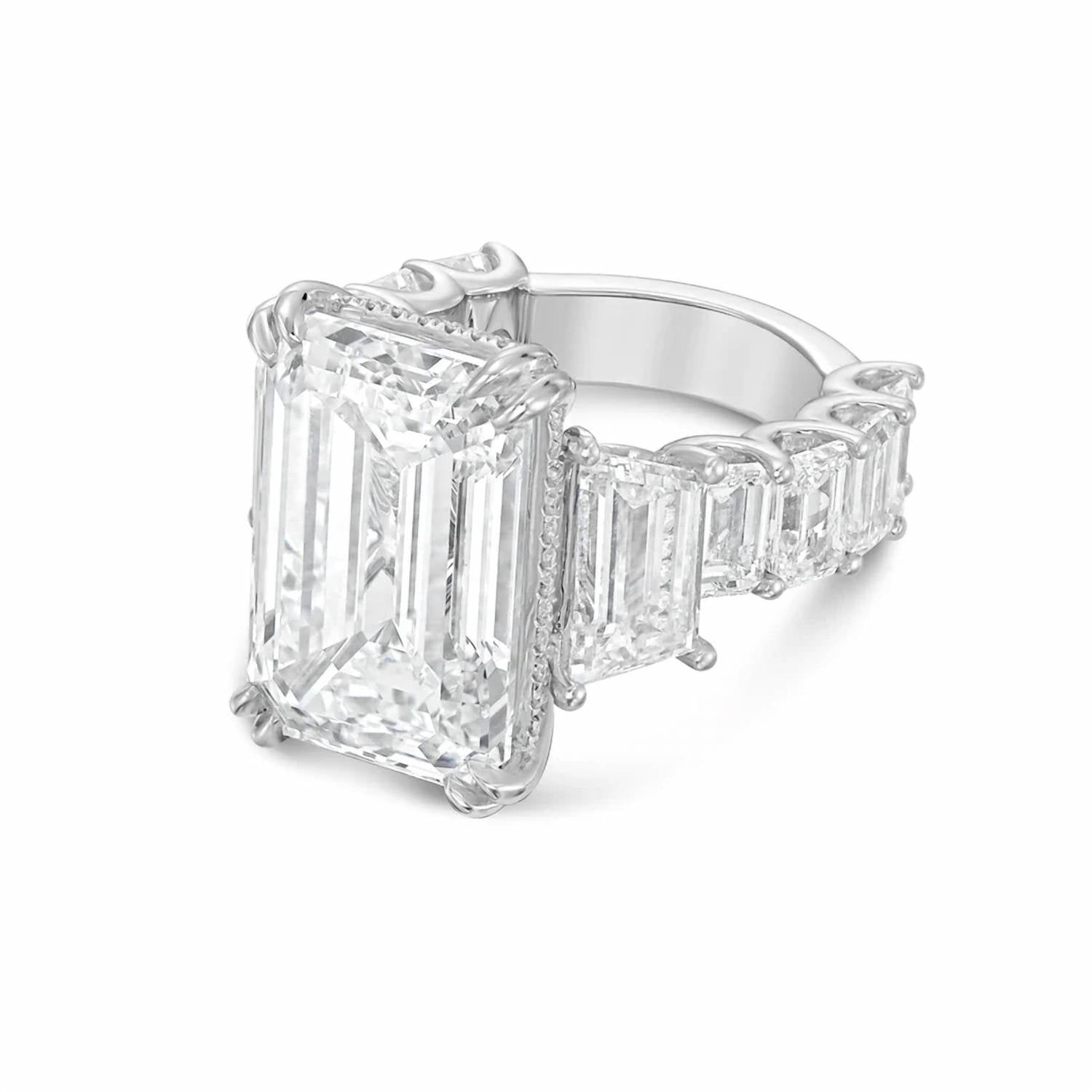 Diana M Jewels - Women's Emerald Lab-Grown Diamond Fashion Ring (20.00 Ct) - Signature