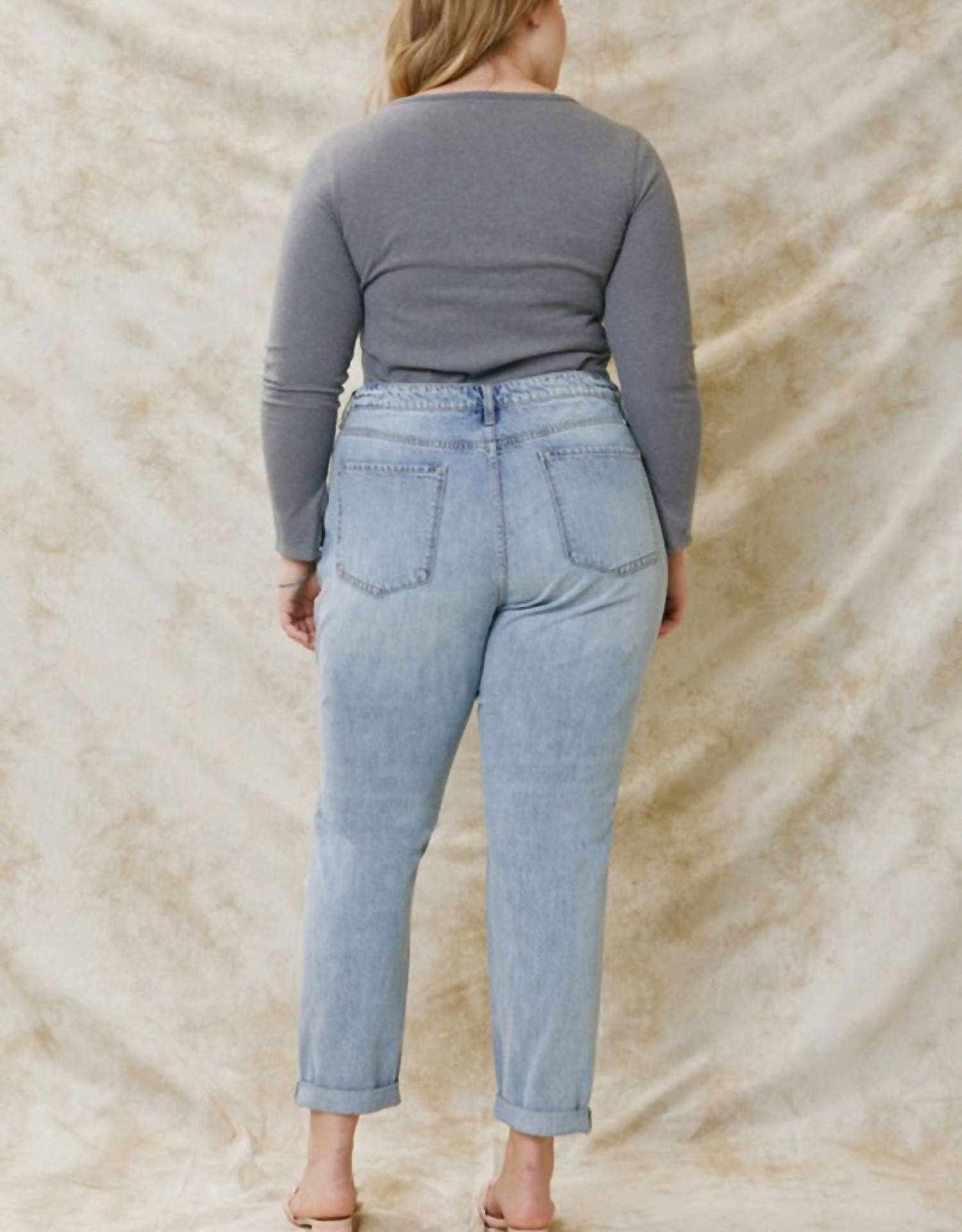 Kancan - Bridget Curvy Ultra High Rise Mom Jeans