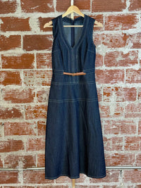 Zoe And Claire - Women's Storyline Denim Midi Dress