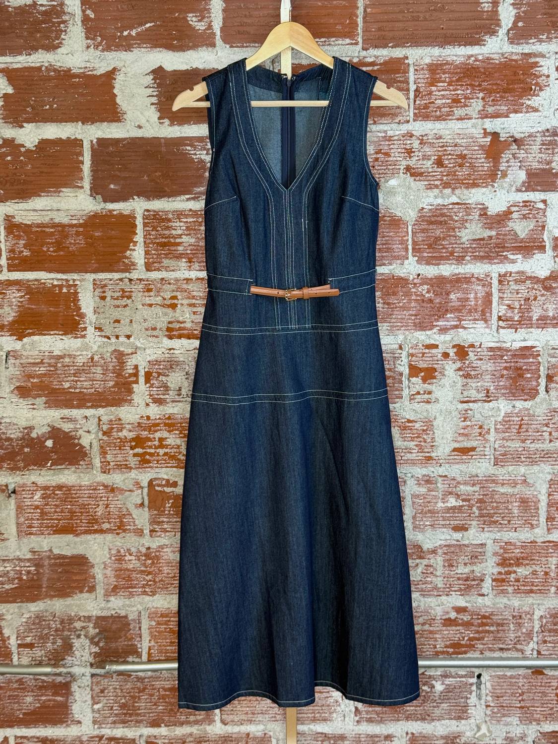 Zoe And Claire - Women's Storyline Denim Midi Dress