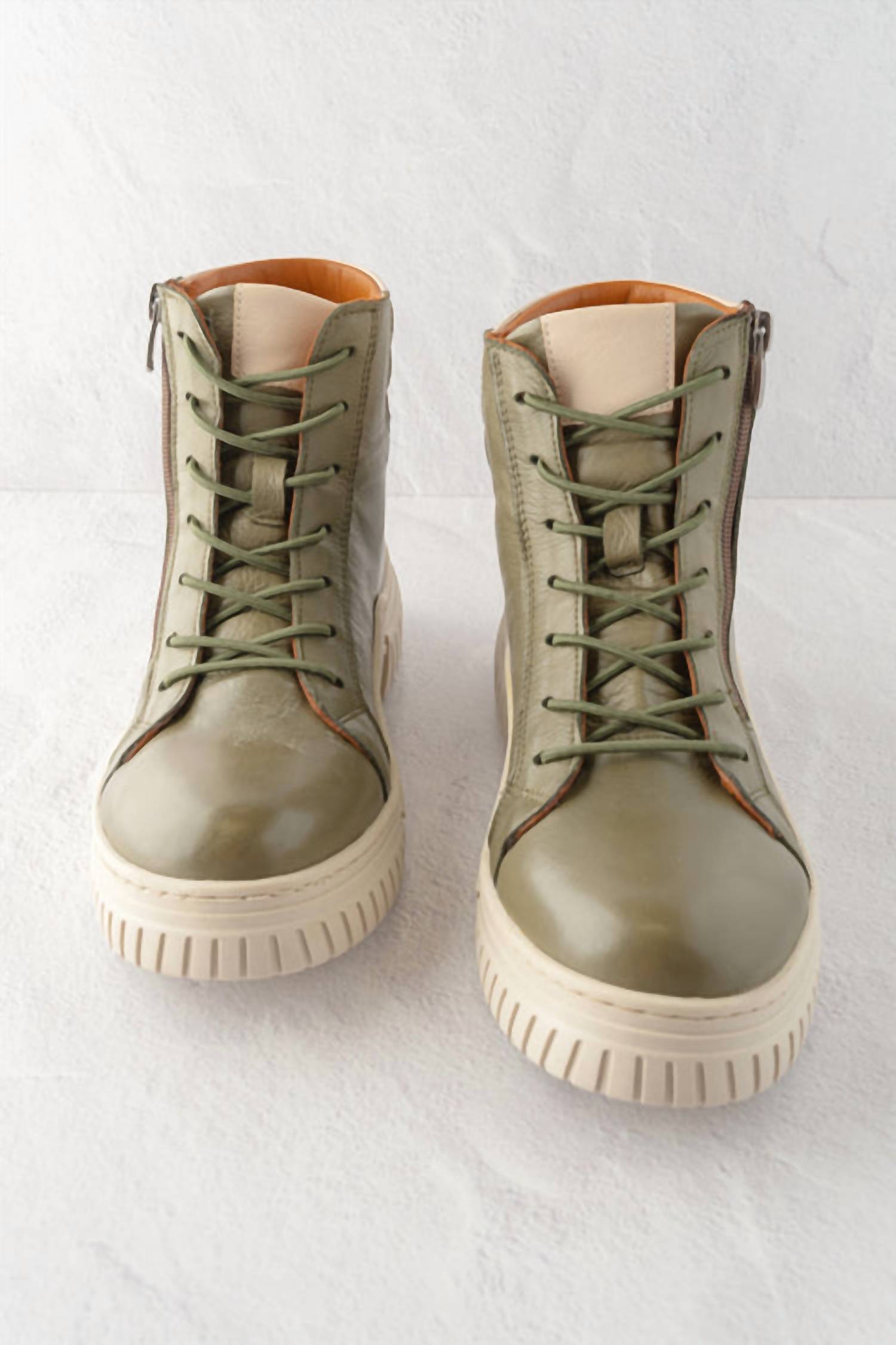 Gelato - Women's Tenor Lace Up Boots