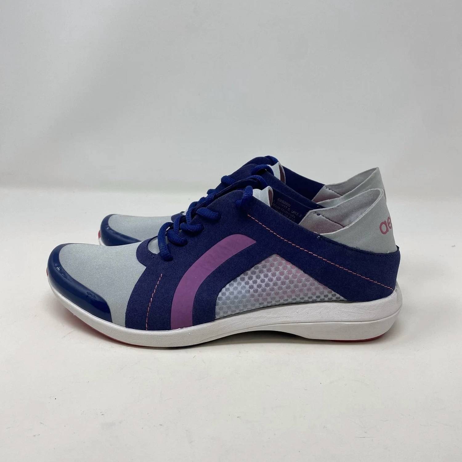 Aetrex - Women's Sloane Comfort Sneakers