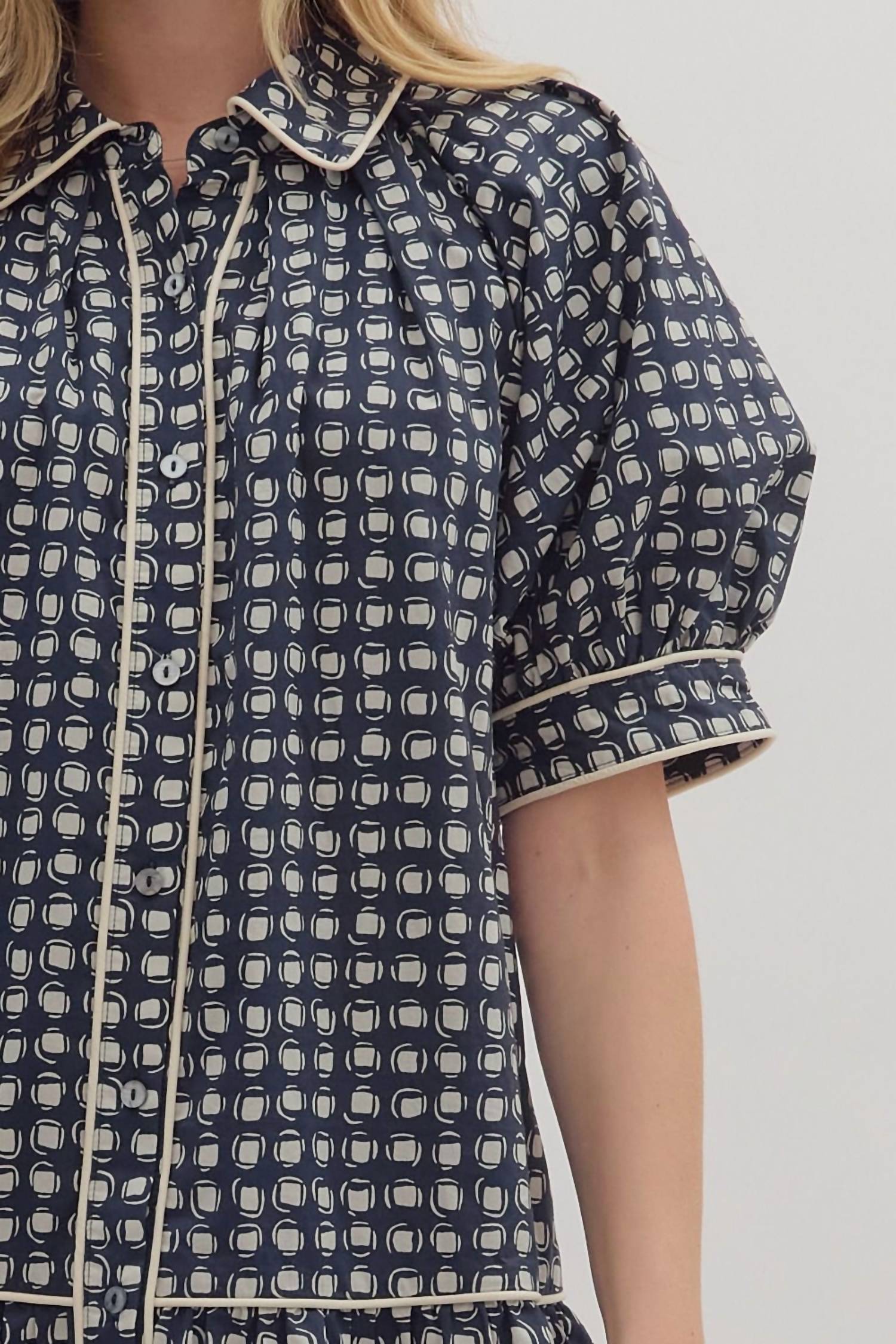Entro - Buttoned Detailed Geometric Mini Dress