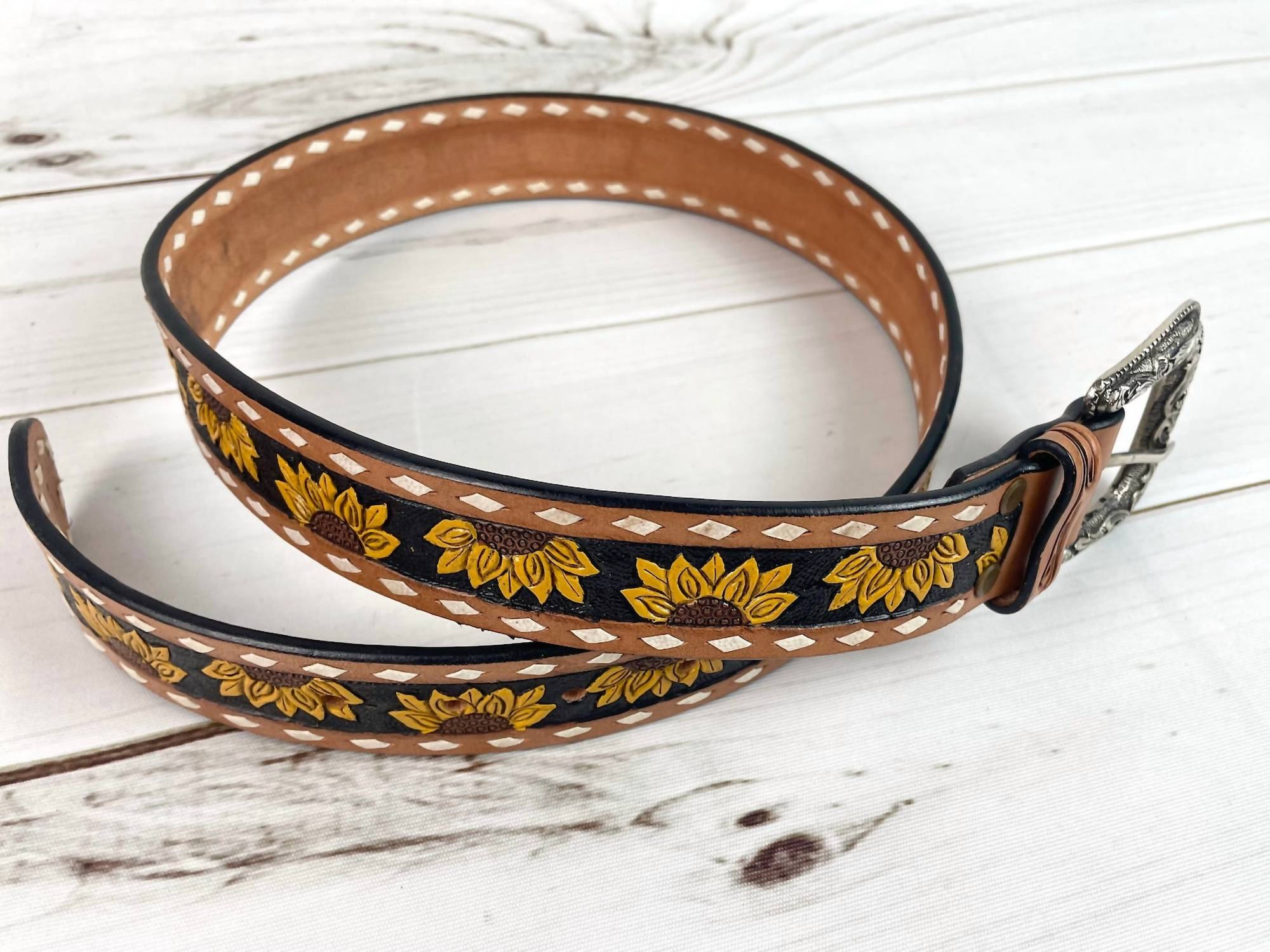 American Darling - Woman’s Sunflower White Buckstitch Leather Belt