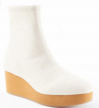 CECELIA NEW YORK Women's Gate Stretch Boot in white - women's shoe - detail view
