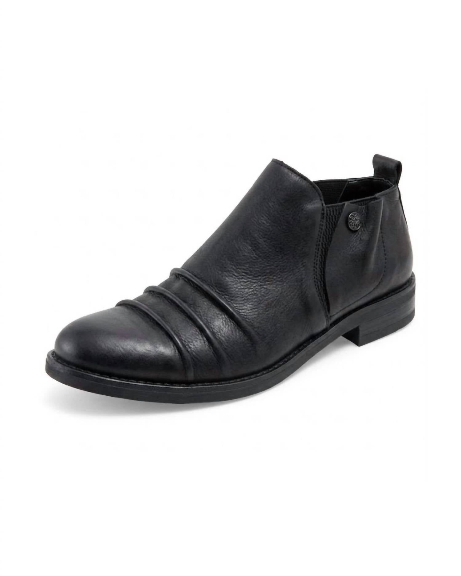 bueno Women's Pina Ruched Toe Shoes in black - women's flats