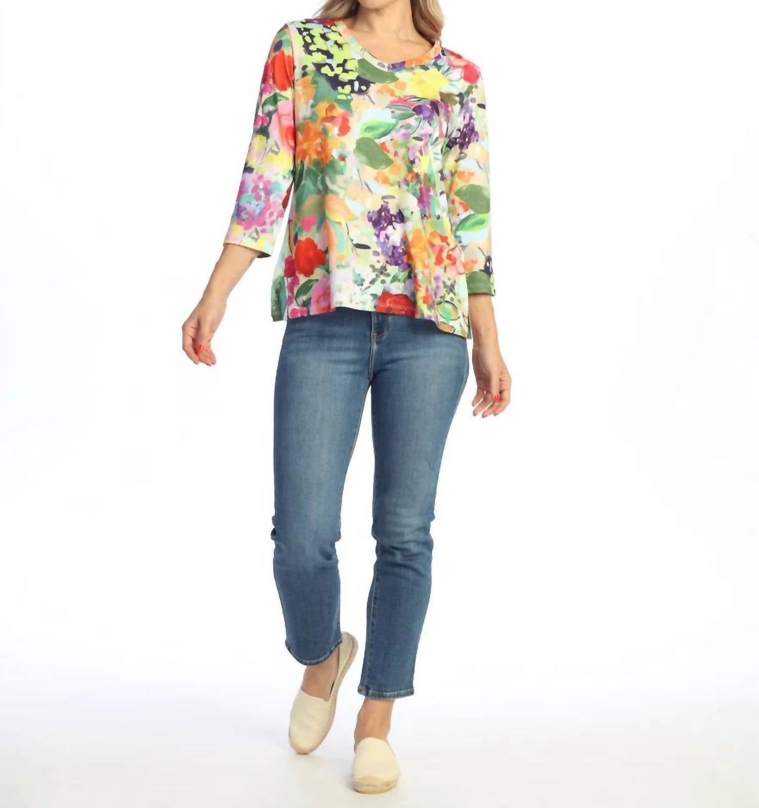Jess & Jane - Soft Touch V-neck Top