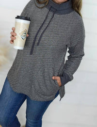 Doe And Rae - Two Tone Funnel Neck Pullover Top