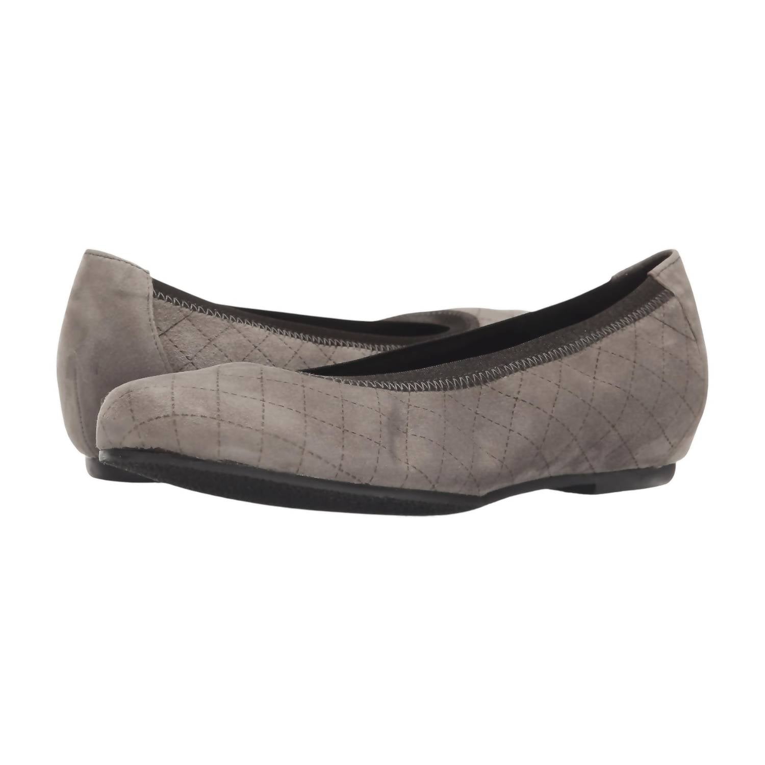 Munro - Women's Vicki Quilted Flat Shoe