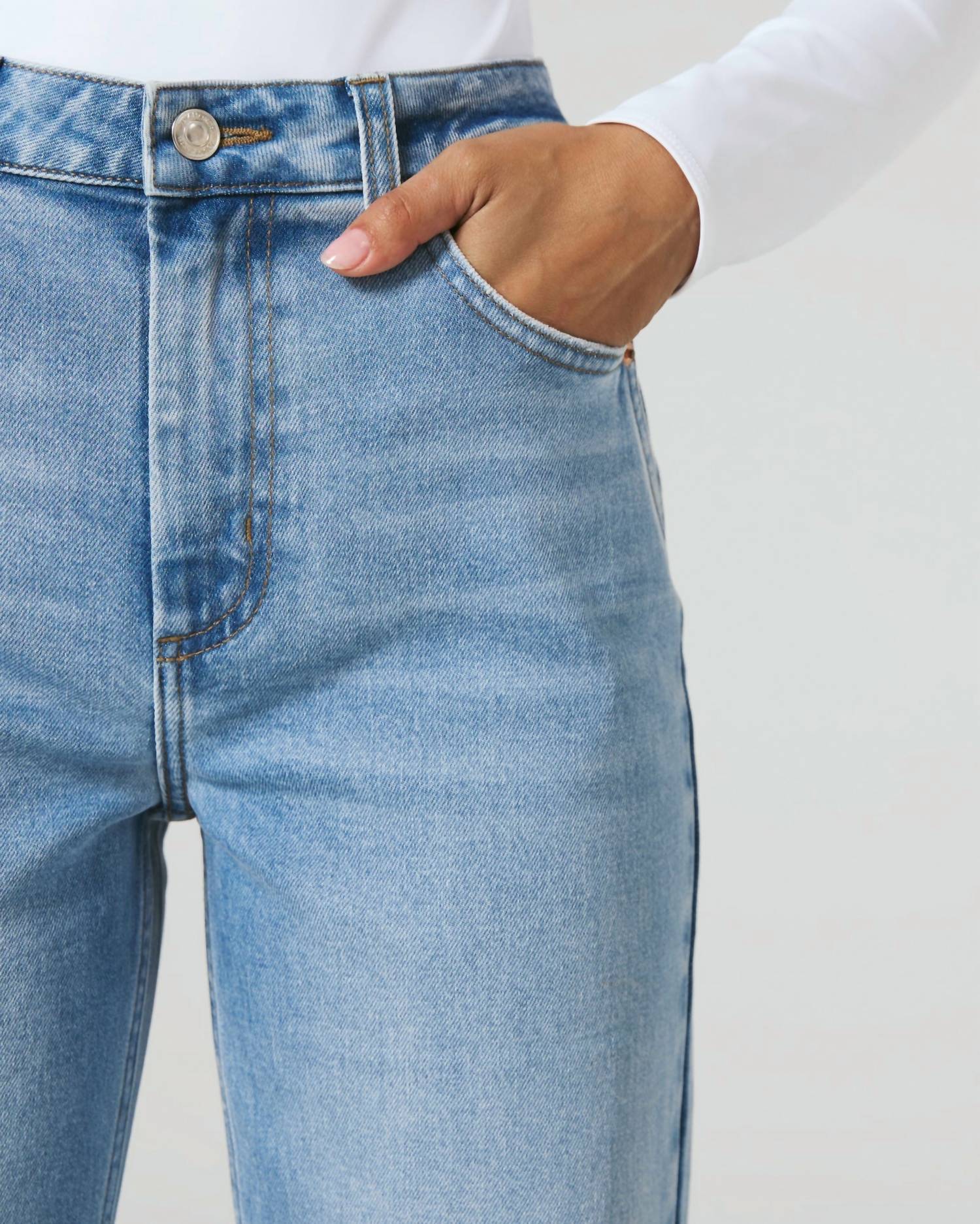 7Diamonds Gwen Wide Leg Jean in light blue - women's jeans - view 5