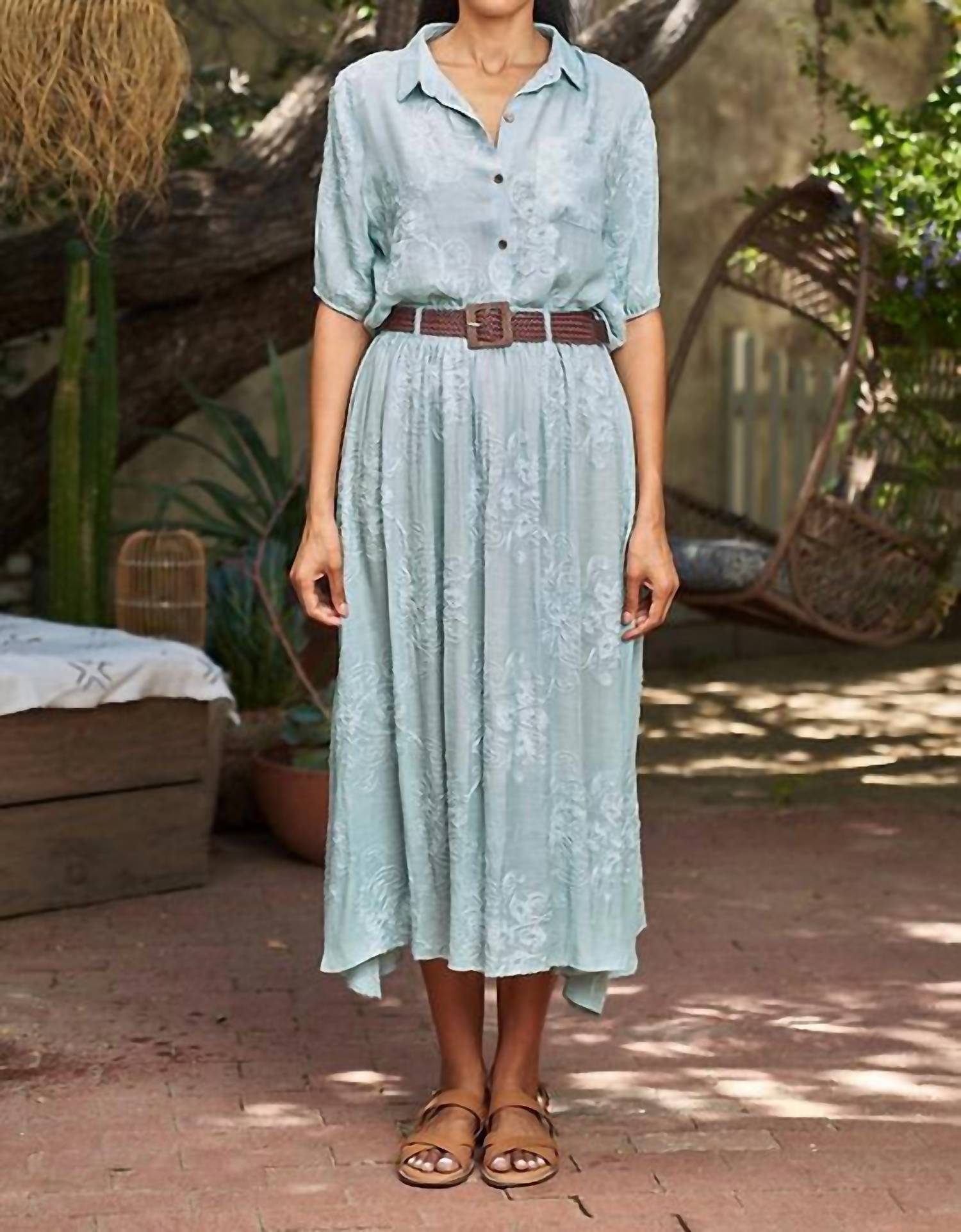 Paparazzi - Embroidered Top And Skirt Set
