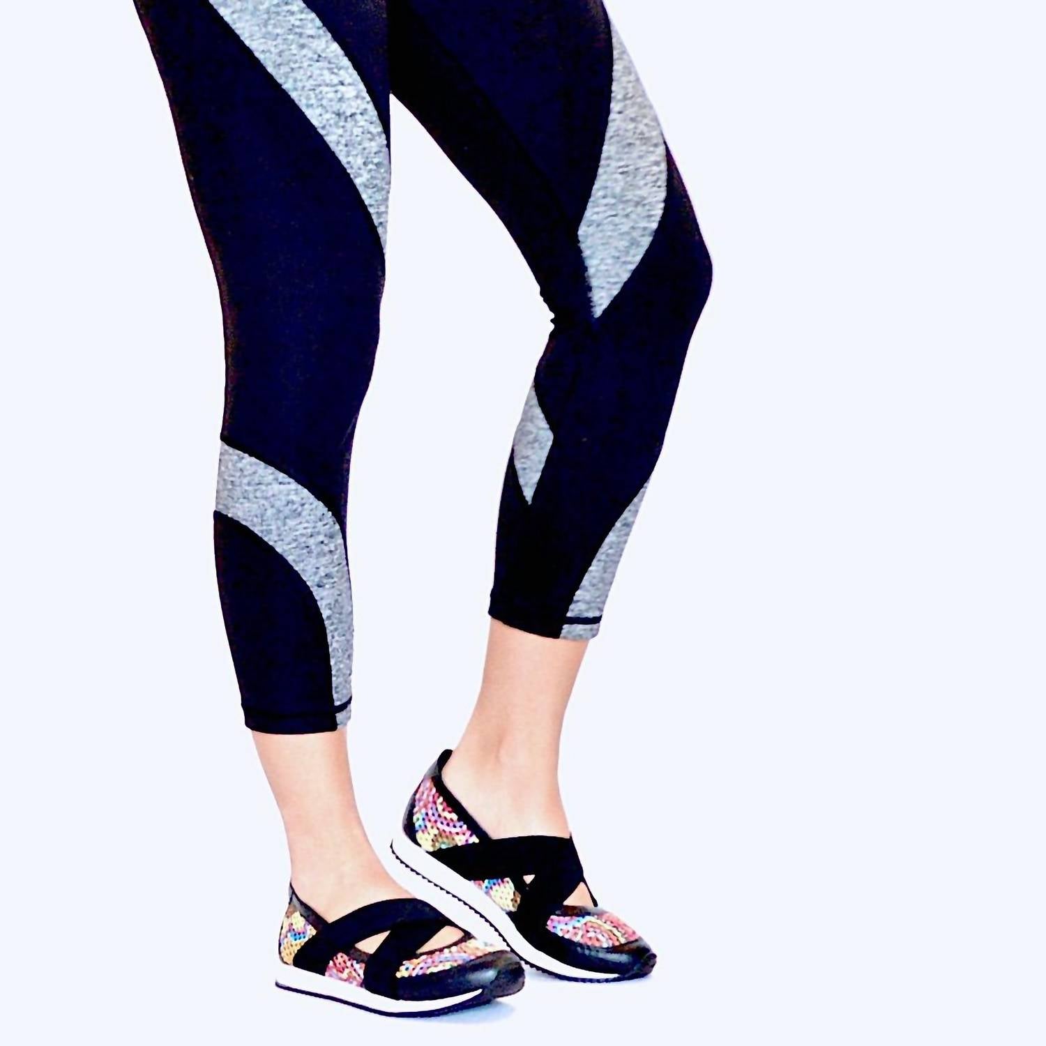 Chelsea Jones - Women's Tuck Walking Shoe