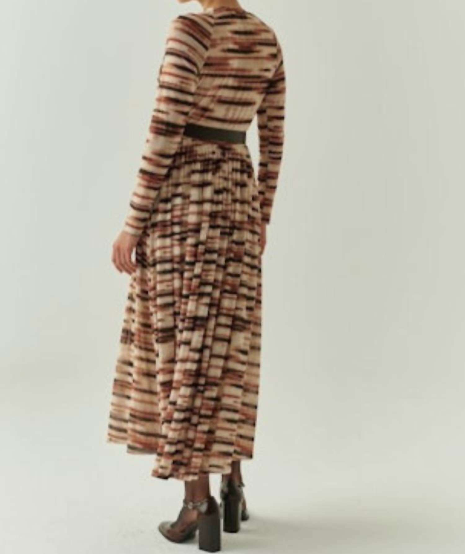 Exquise - Bellamy Printed Long Sleeve V Neck Knit Dress