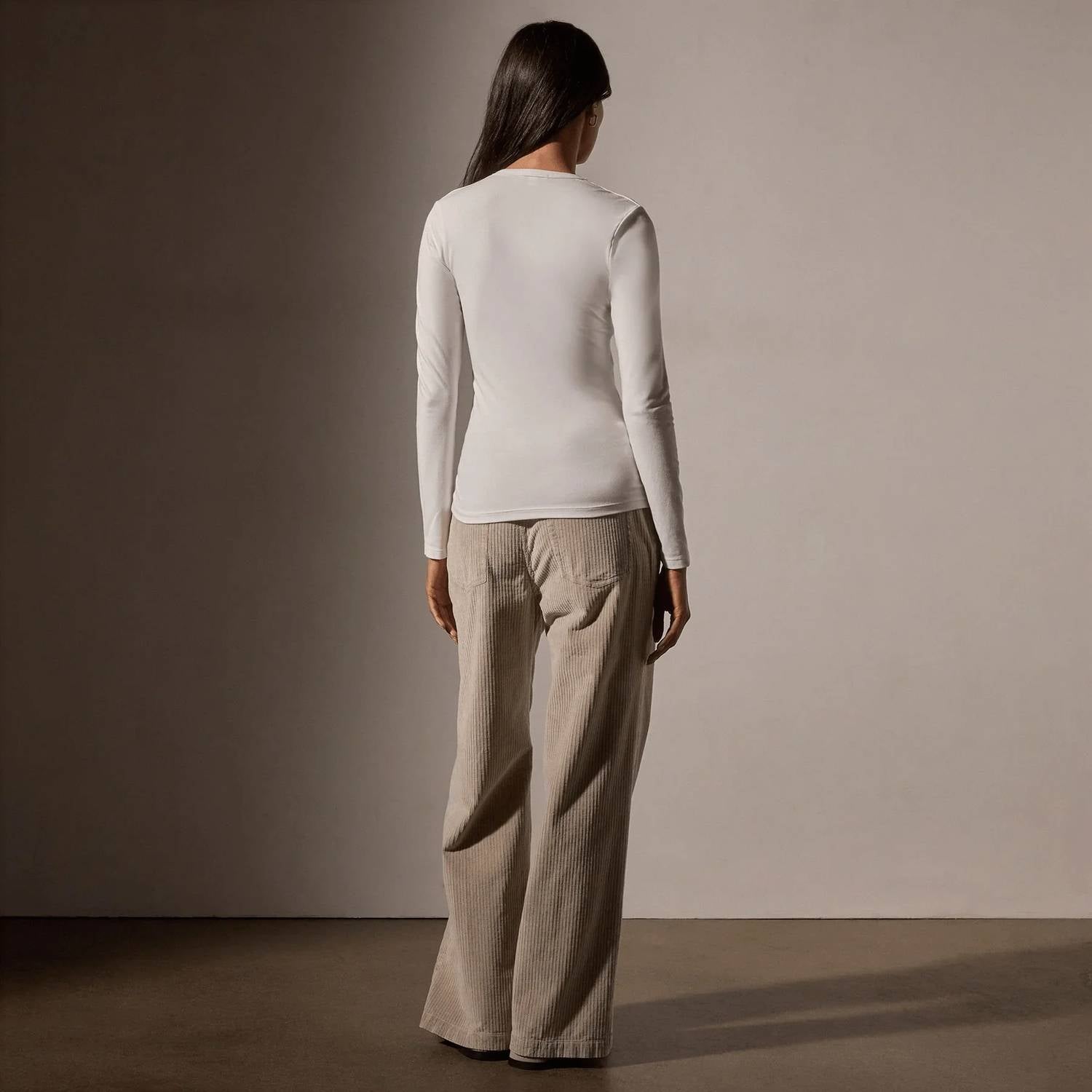 James Perse - Stretch Lotus Deep-v Tee