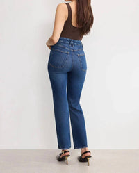 Good American - Soft Tech Curve Straight Jeans