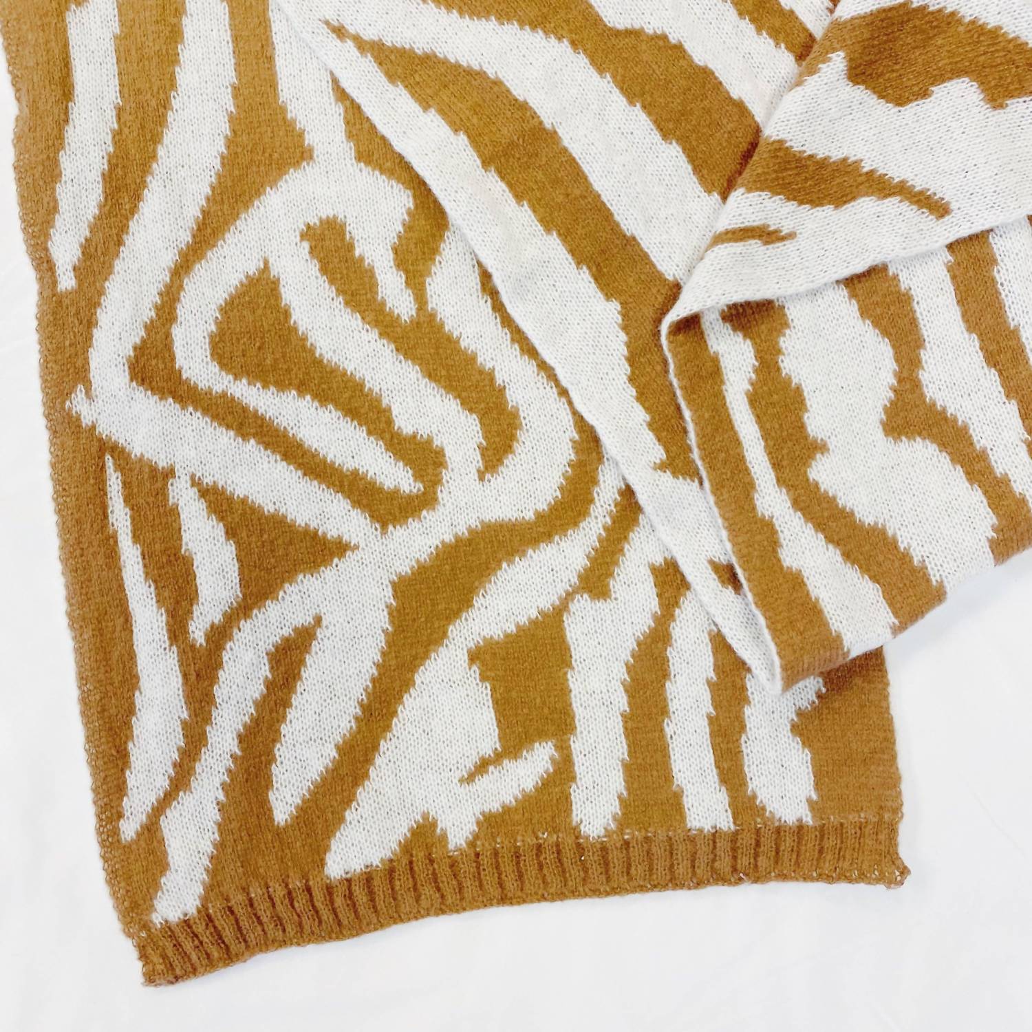 Ellison+Young - Women's Zebra Cozy Knit Reversible Scarf