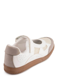 Andrea Women's Leather Sneakers in white - women's sneaker - detail view