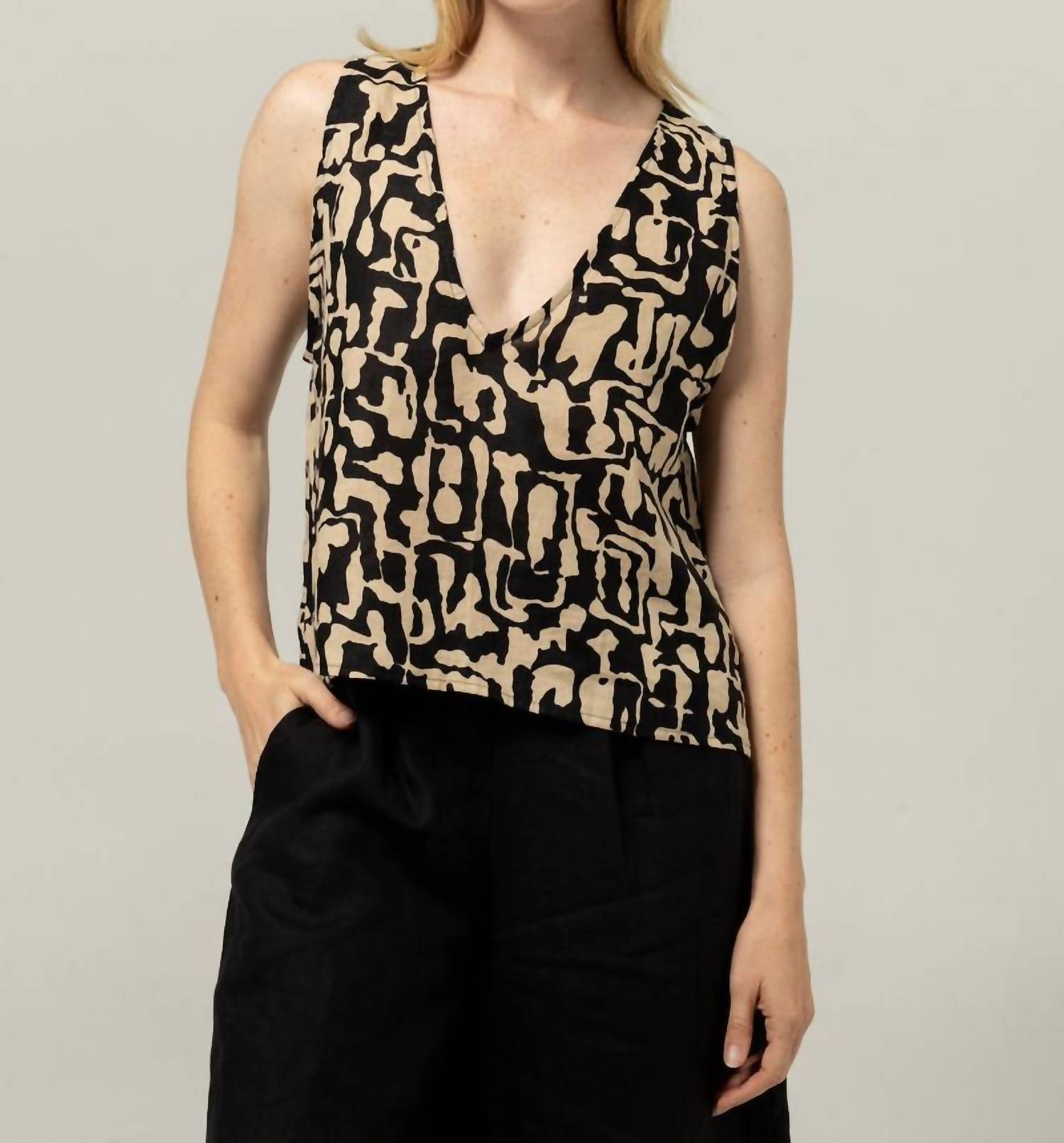 Bel Kazan - Lyra Sleeveless V-neck Top
