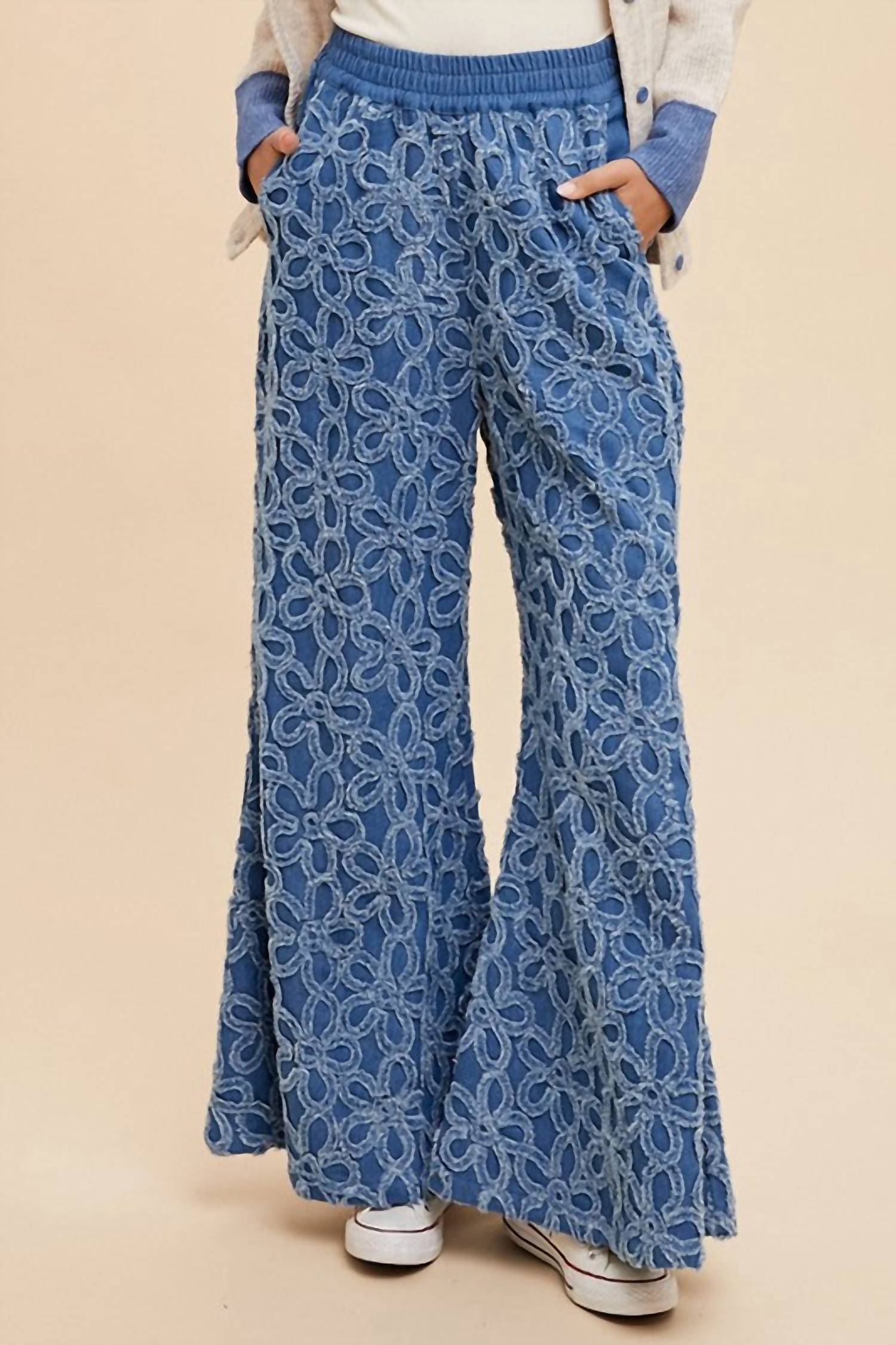 Anniewear - Flower Chenille Denim Palazzo Pant
