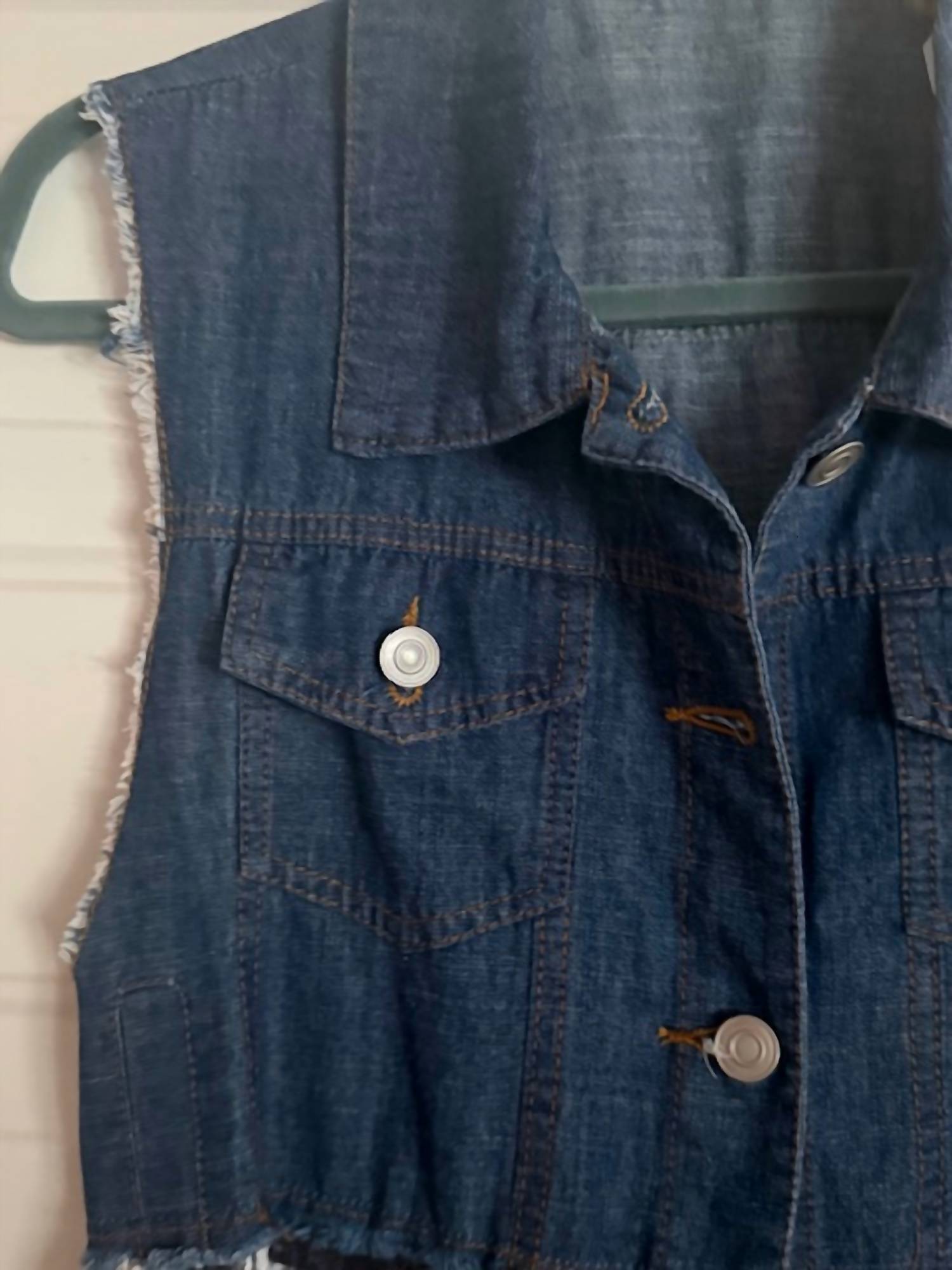 Origami - Women's Light weight sleeveless lace duster vest