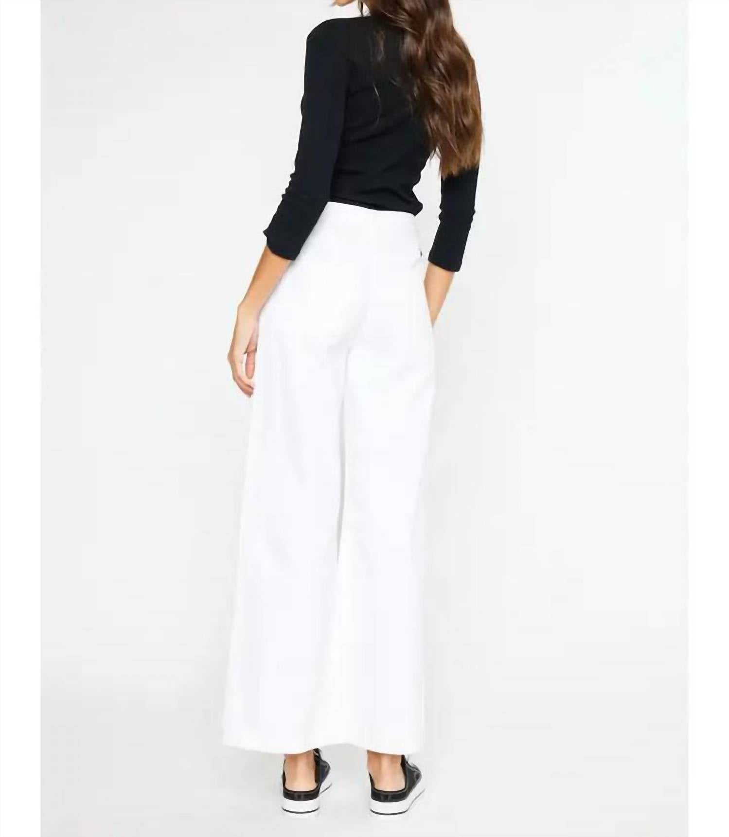 KanCan Mara Ultra High Rise 90's Wide Leg Jeans in white - women's pants - detail view
