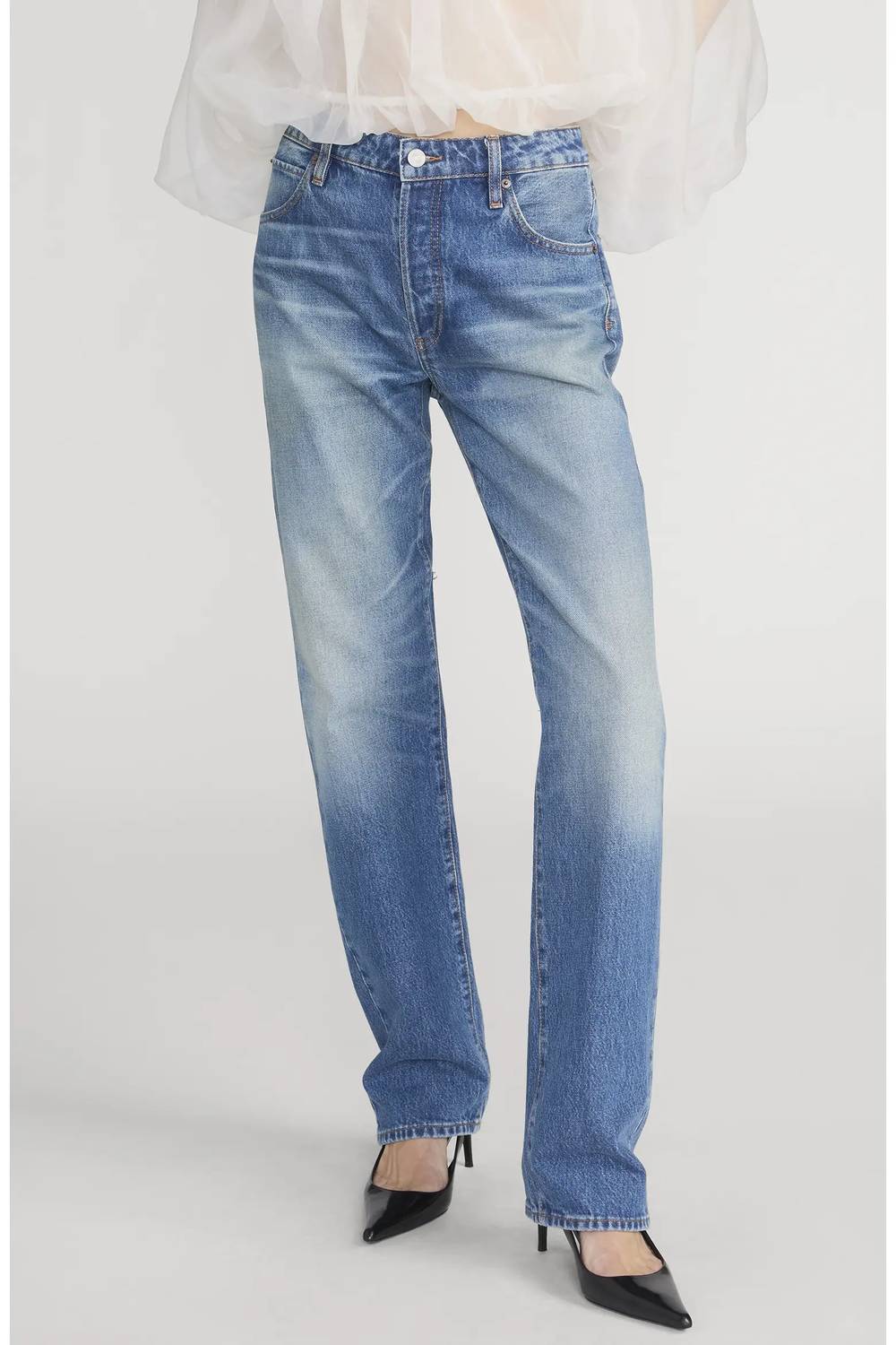 Frame - The Essential Straight Leg Jeans