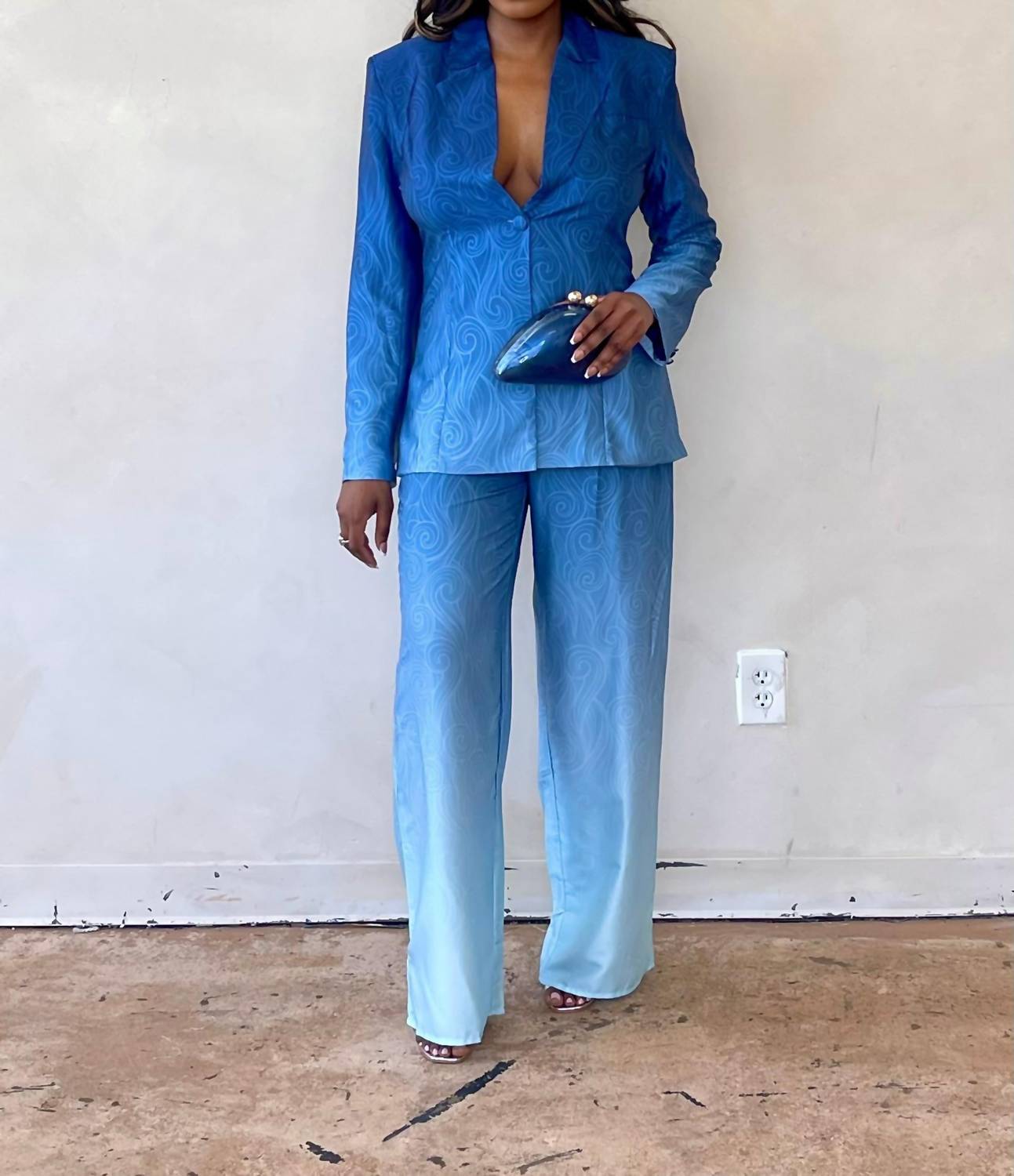 The Sang - She E O Ombre Blazer Pant Suit Set
