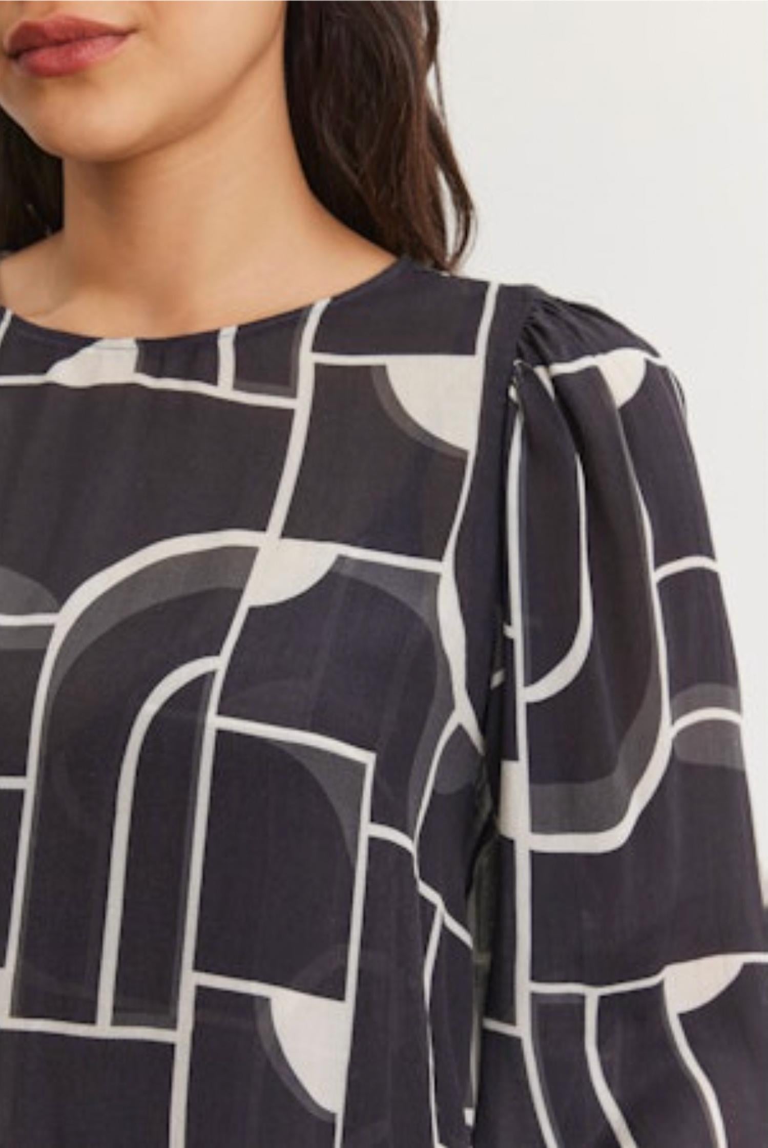Velvet By Graham & Spencer - Desta Long Sleeve Top