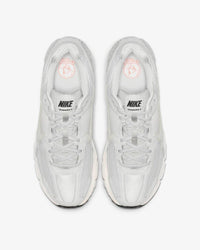 Nike - Men's Zoom Vomero 5 Sneaker