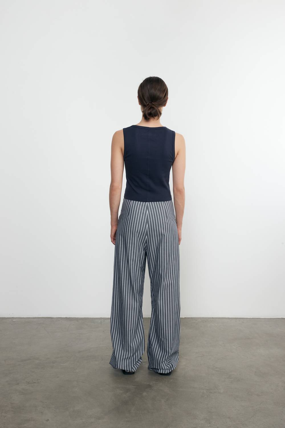 Enza Costa - SUPIMA BABY RIB CROPPED FITTTED U TANK